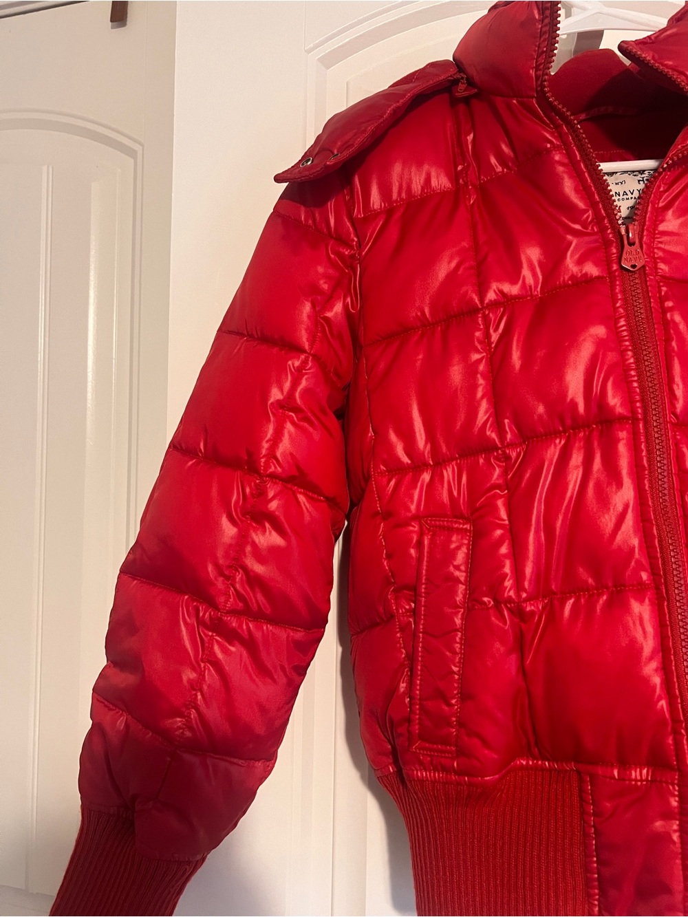 Red Quilted Puffer Jacket - Women's Lightweight Warmth - Picture 9 of 11